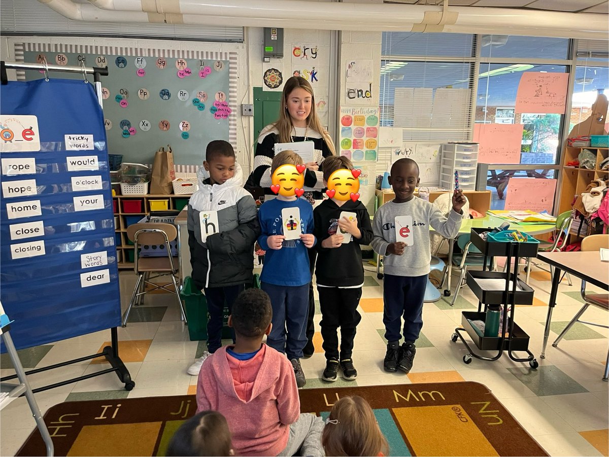 Learning about magic e 🪄 with the sweetest first graders and best student teacher!!