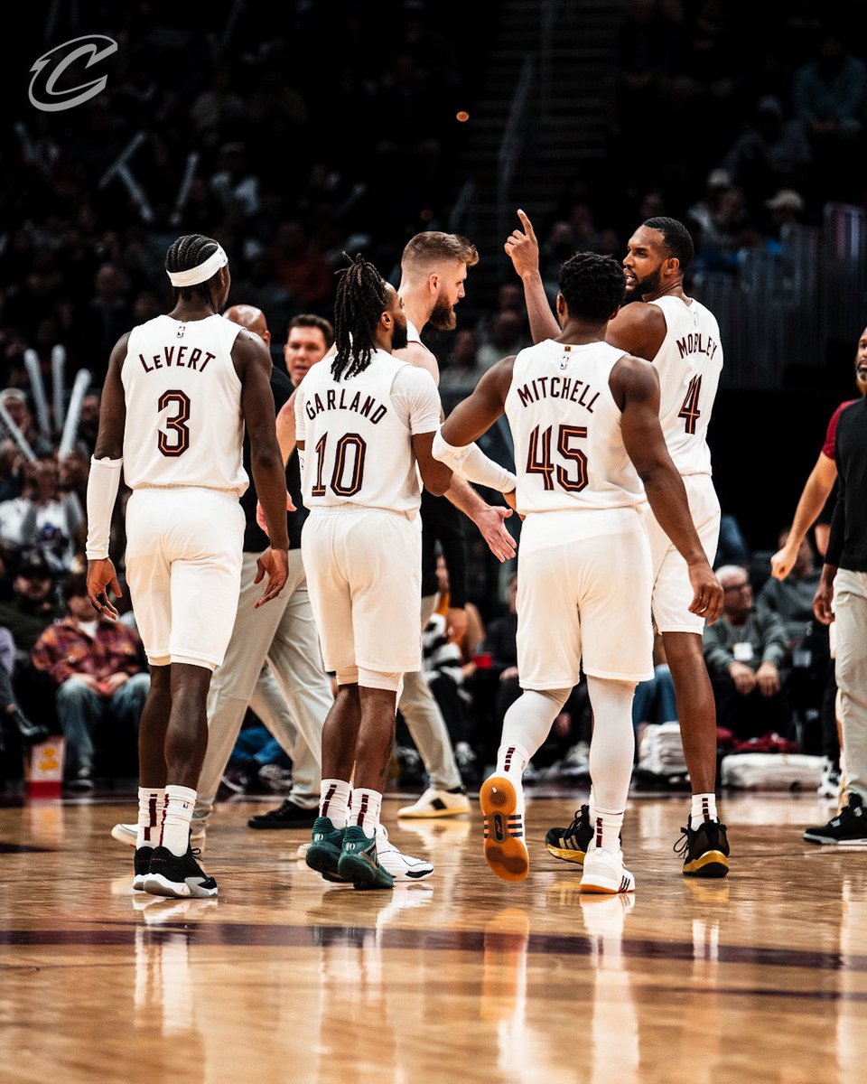 cavs's tweet image. Good Morning and Happy Tuesday, Cleveland! 🤩 #LetEmKnow