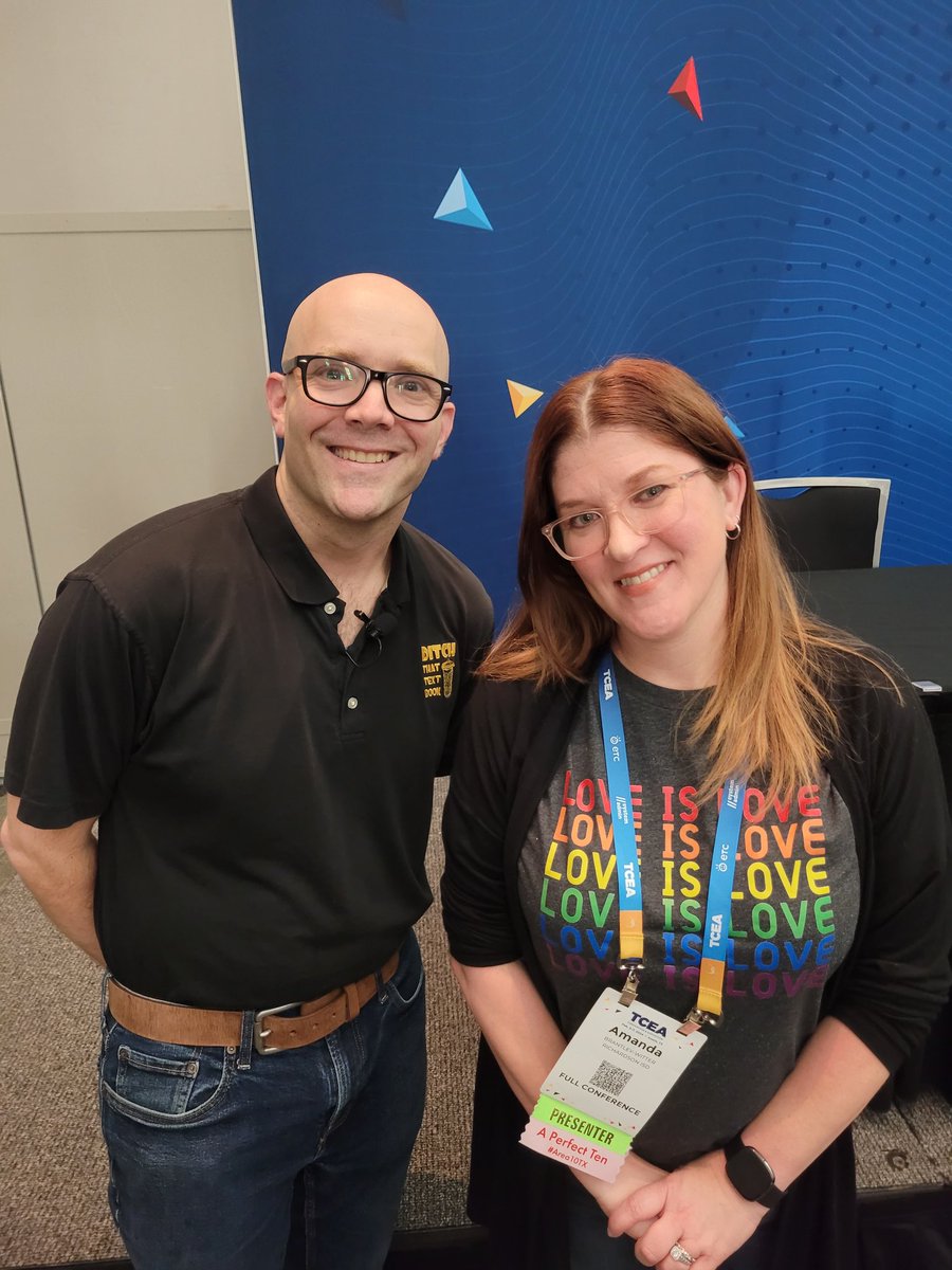 OMG! Not only did I get to talk to @jmattmiller at coffee this morning, but I got a picture before his session! I've followed him forever and seen him present, but this is my first pic. Thanks, Matt! #TCEA #TCEA24 #ditchbook