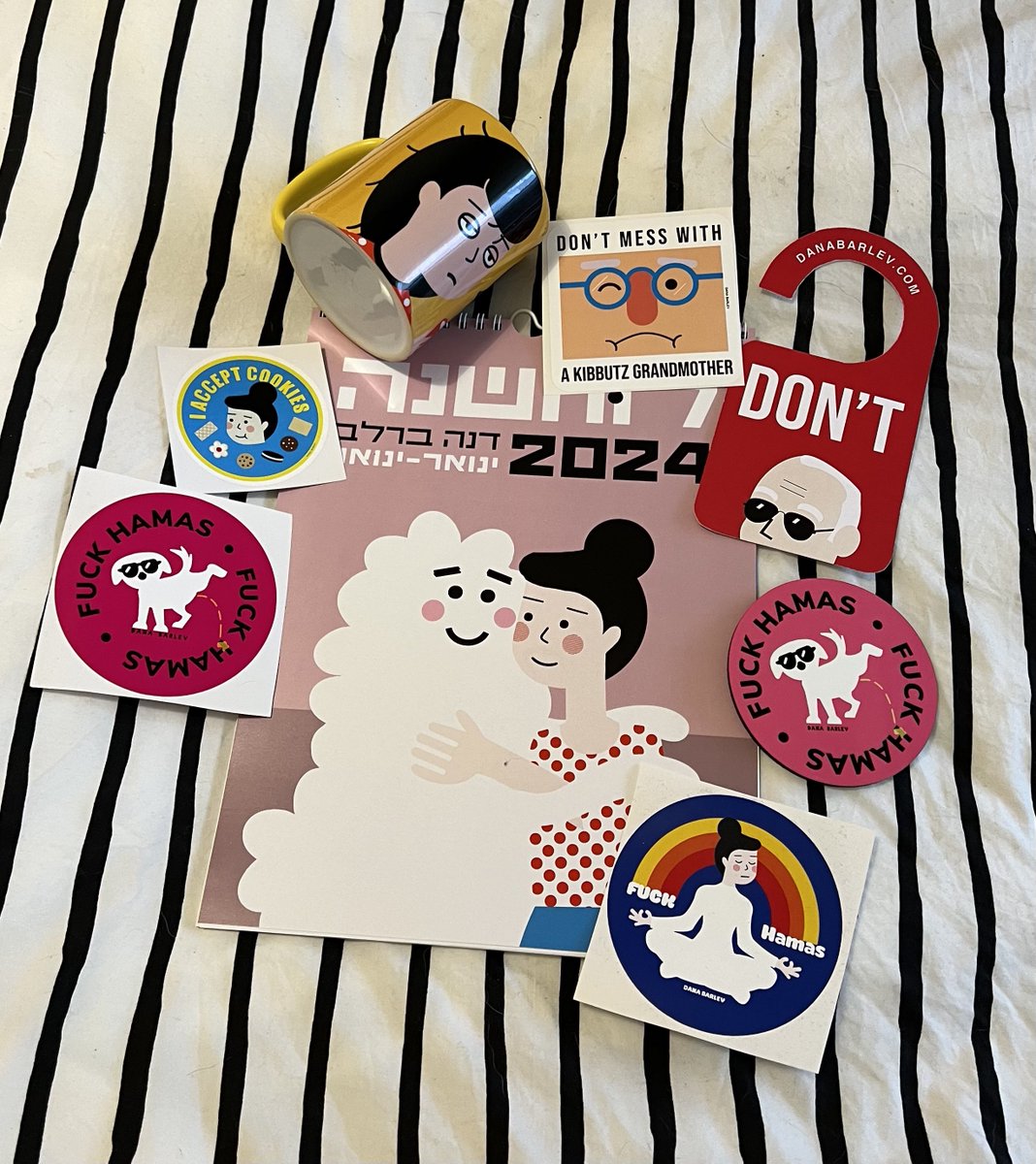 danabarlev's tweet image. הגרלה🔮
ערכת עידוד לכן.ם או לחבר.ה 🩷הכוללת:
לוחשנה עד ינואר 25 כולל
ספל מרמור
תחתית לכוס בלה
שלט לדלת
סטיקרים
להשתתפות רטווטו!
*לזוכה איסוף מת״א