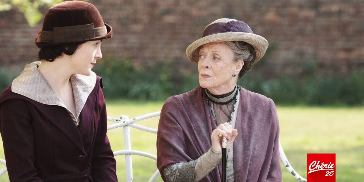Cherie25tv's tweet photo. Le nouveau et l'ancien monde convergent à Londres : Harold Levinson et Martha débarquent pour le grand jour de Rose.
🏰#DowntonAbbey
❤ L’intégrale
🕘Chaque samedi à 21.05 sur #Chérie25
#MaggieSmith #Série #HughBonneville #RobertCrawley #EarlOfGrantham #PhyllisLogan https://t.co/3wFjGQM3DA