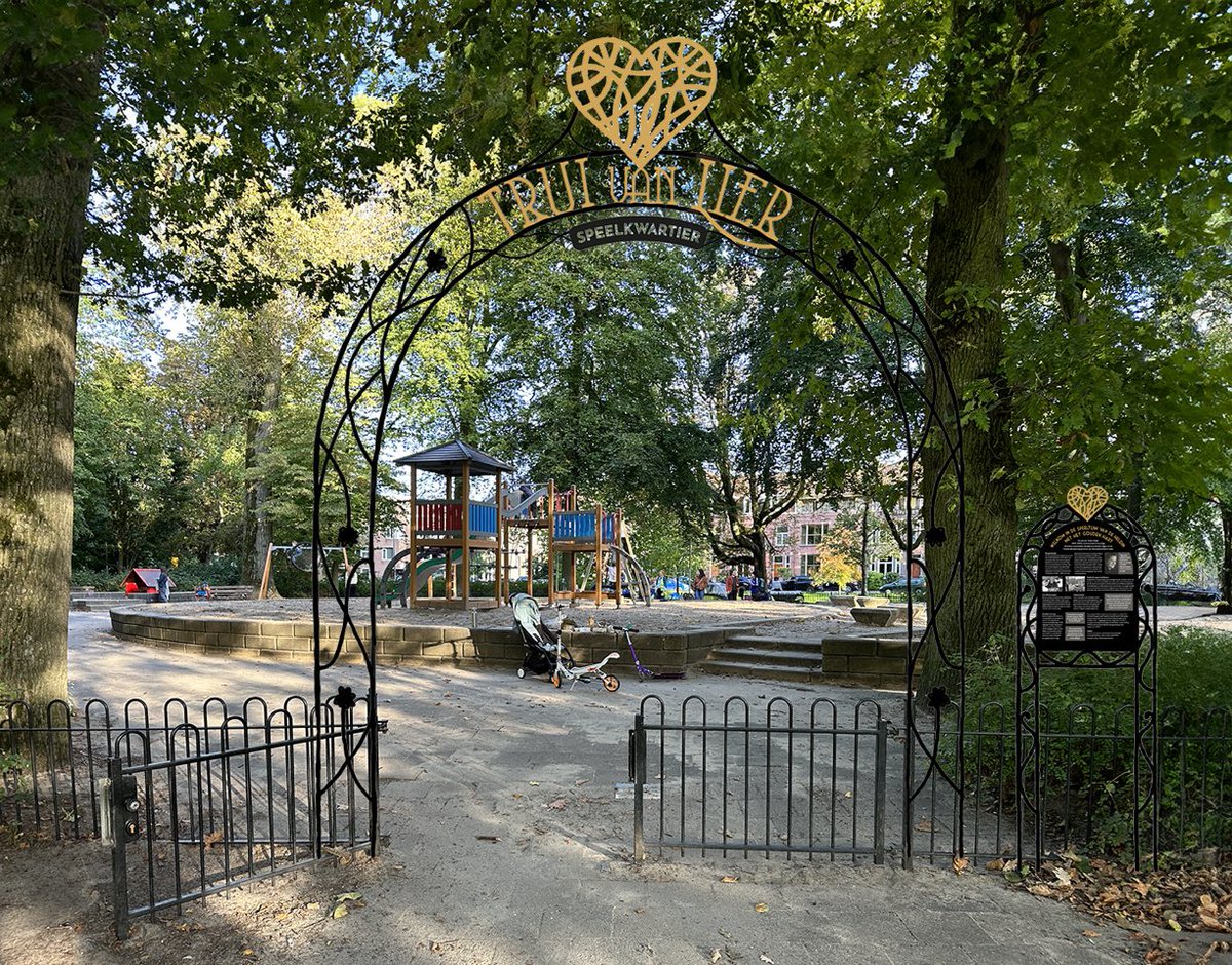 EricRoeske's tweet photo. Crowdfundingsactie rondom vernoeming speeltuin Wilhelminapark naar verzetsheldin Trui van Lier
https://t.co/oXWeSR96QA
Er is 12.500 euro nodig. Nu is er al € 1610 opgehaald. https://t.co/BQ1CbS5dLH