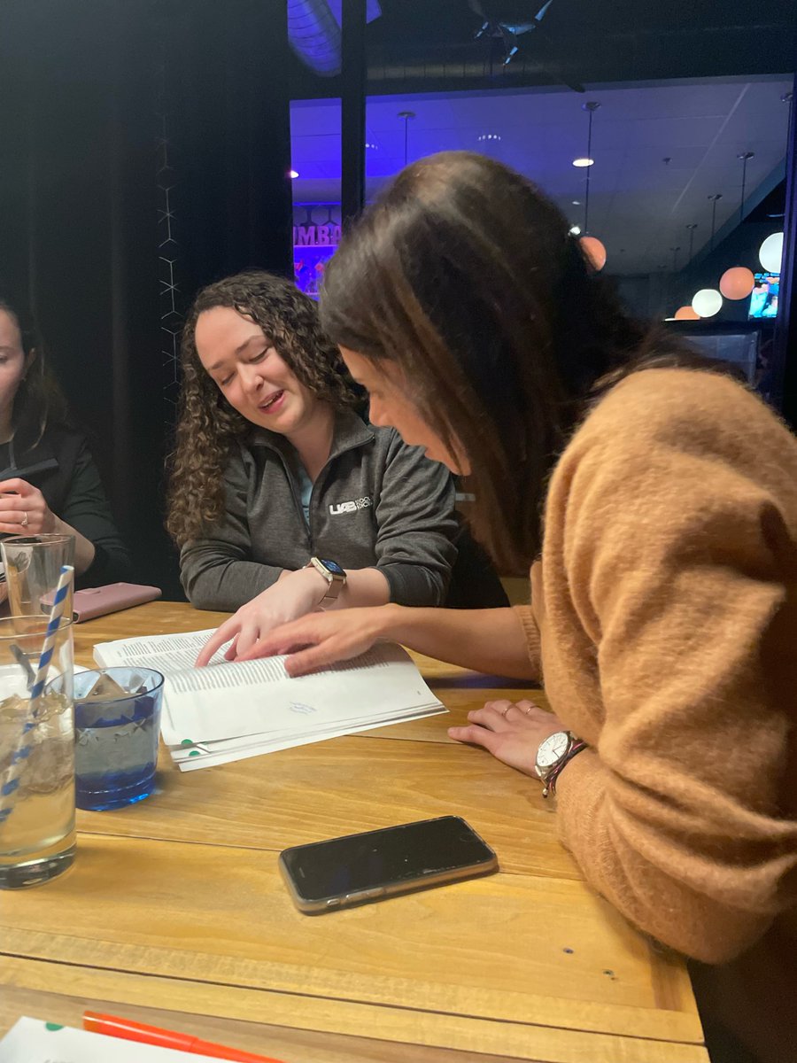 uab_neurology's tweet photo. Neurology residents recently attended "Cocktails and Continuum," where they come together every 2 months to discuss the latest edition of @ContinuumAAN! This month's was hosted by Dr. Vazquez at @LumbarBham, and featured a recent issue covering peripheral nerve disorders. https://t.co/bx5gA0tUuN