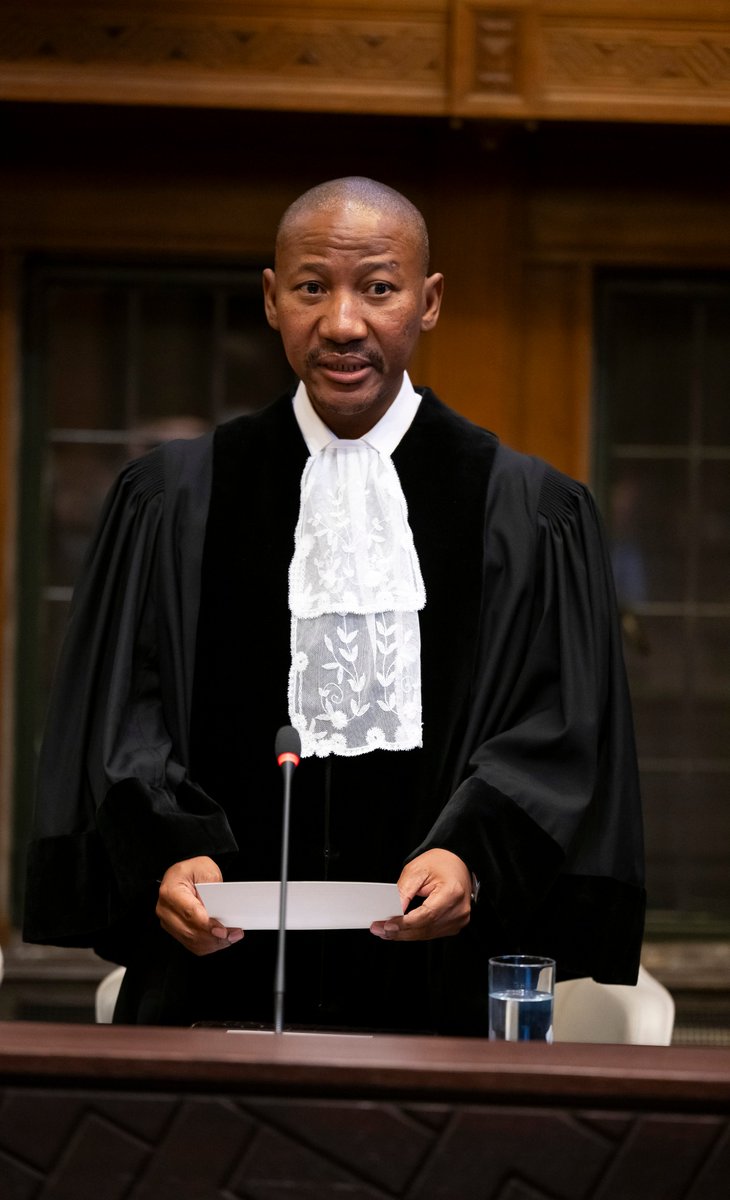 𝐏𝐫𝐨𝐟𝐞𝐬𝐬𝐨𝐫 𝐃𝐢𝐫𝐞 𝐓𝐥𝐚𝐝𝐢 (𝟒𝟖) 𝐒𝐰𝐨𝐫𝐧 𝐈𝐧 𝐚𝐬 𝐍𝐞𝐰 𝐈𝐂𝐉 𝐉𝐮𝐝𝐠𝐞

Professor Dire Tladi, a renowned international law expert, was officially sworn in at The Hague as a new judge of the prestigious International Court of Justice (ICJ).

Tladi, known for