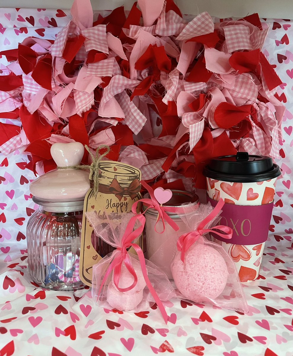 Here is a little sneak peek of some of the items that will be for sale at our Valentine Craft Fair on Friday, February 9th all day in room 302 💗