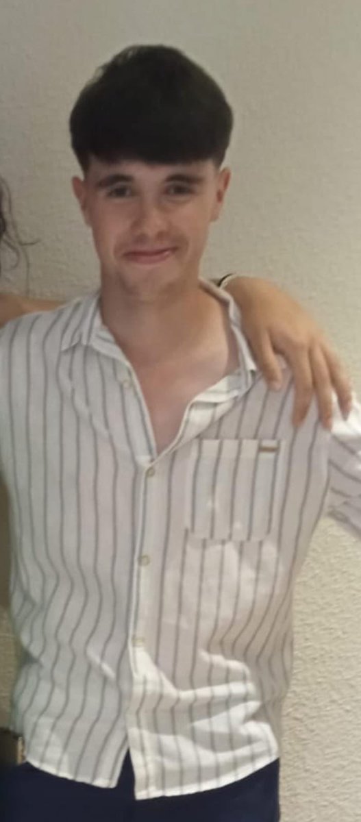 DESAPARECIDO 
Nuestro vecino Iván Vivas Alonso está desaparecido desde las 07:00 h. de anteayer. Es un joven de 17 años, pelo negro, ojos castaños y complexión delgada.

Cualquier pista de su paradero llamen al 112, 091 y 062. El <a href="/AytoLeganes/">Ayuntamiento de Leganés</a> pone a disposición el 609 457 032.