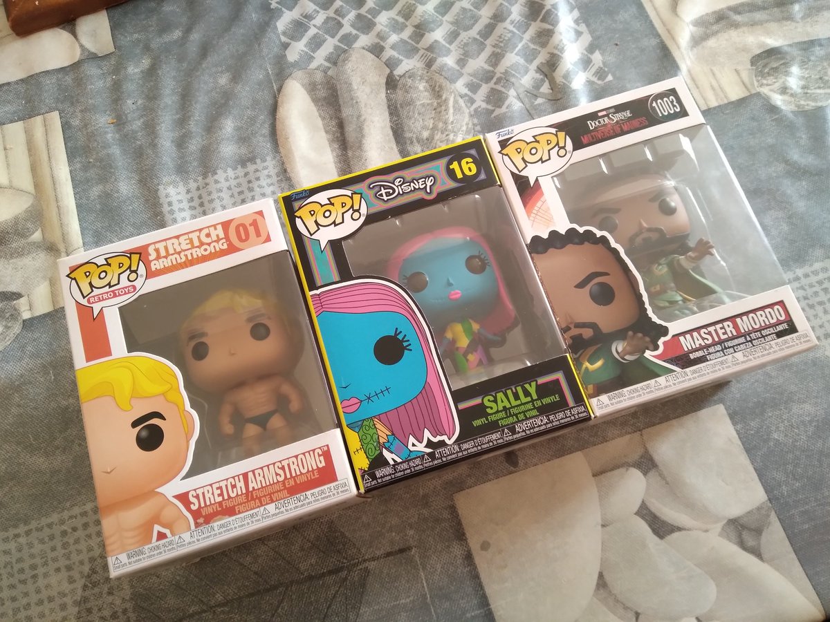 LartisteMyLife's tweet photo. Les 3 petites nouvelles ! ❤️ MERCI @FunkoEurope @funko https://t.co/6oys3rb30f