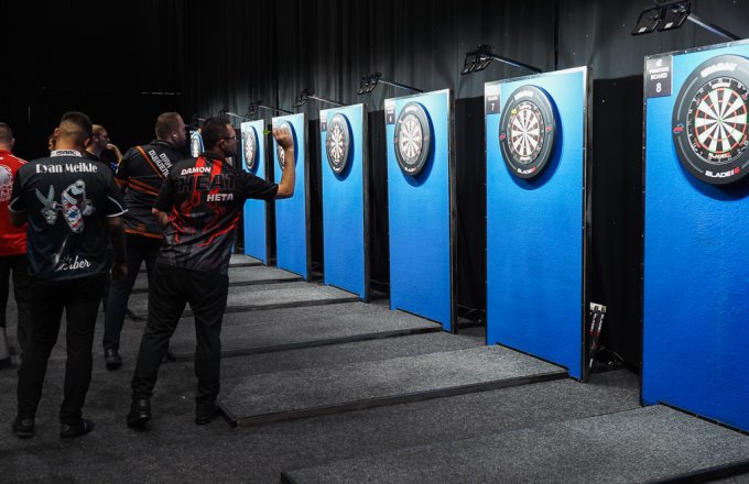 Player entries have been confirmed for next week's opening Players Championship double-header, as the 2024 PDC ProTour season begins in Wigan.

Entries 👉bit.ly/24PC1-2Entries