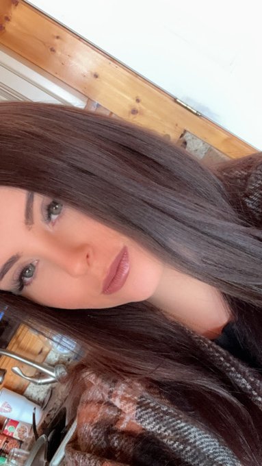 I hope y&rsquo;all have a great day ❤️ https://t.co/hLePPTPbob<a href="/tag/reetweet"class="tags"><span>#reetweet</span></a>