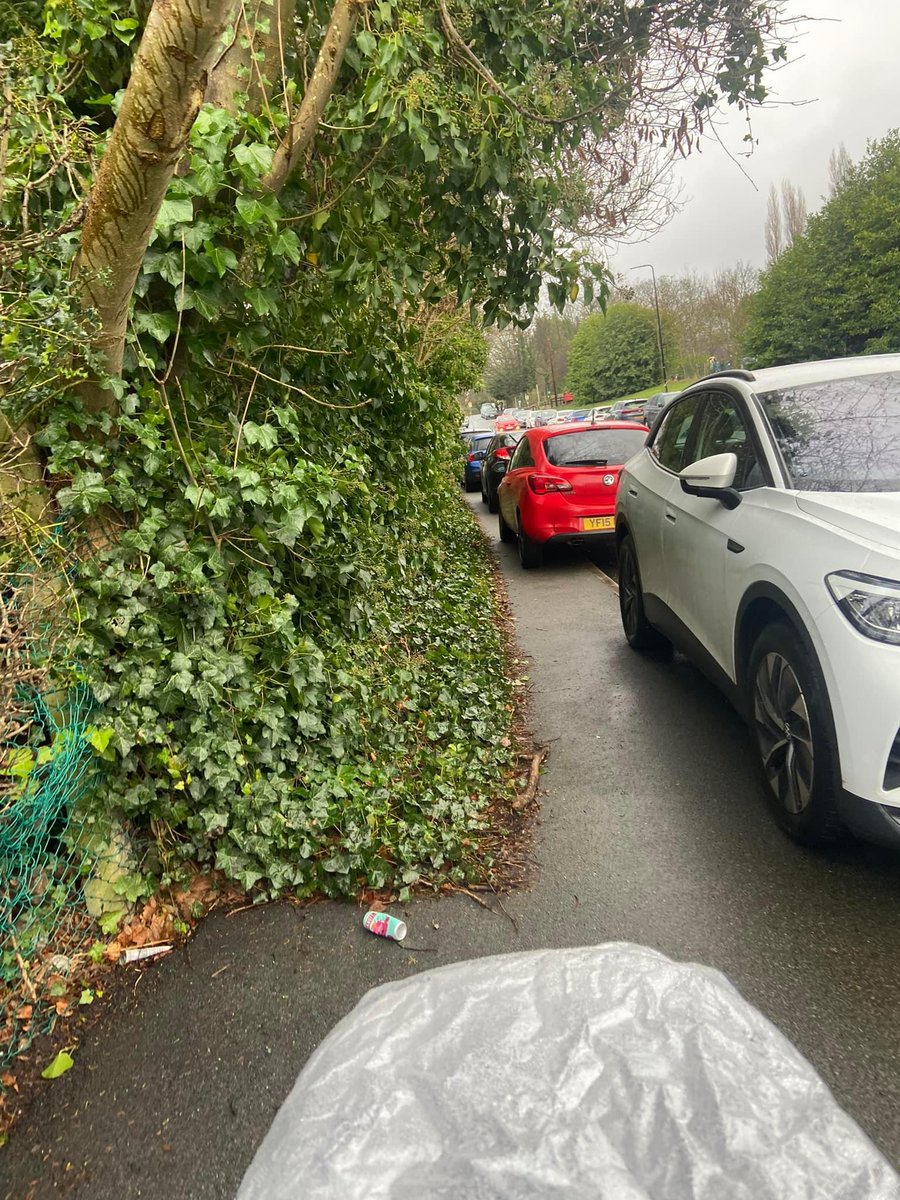 NiceUrmston's tweet photo. Taken from the local Facebook page - standard weekend parking for the AFC Meadowside supporters 
#urmston
@yplac @TraffordCouncil https://t.co/fXzUyRBnTr