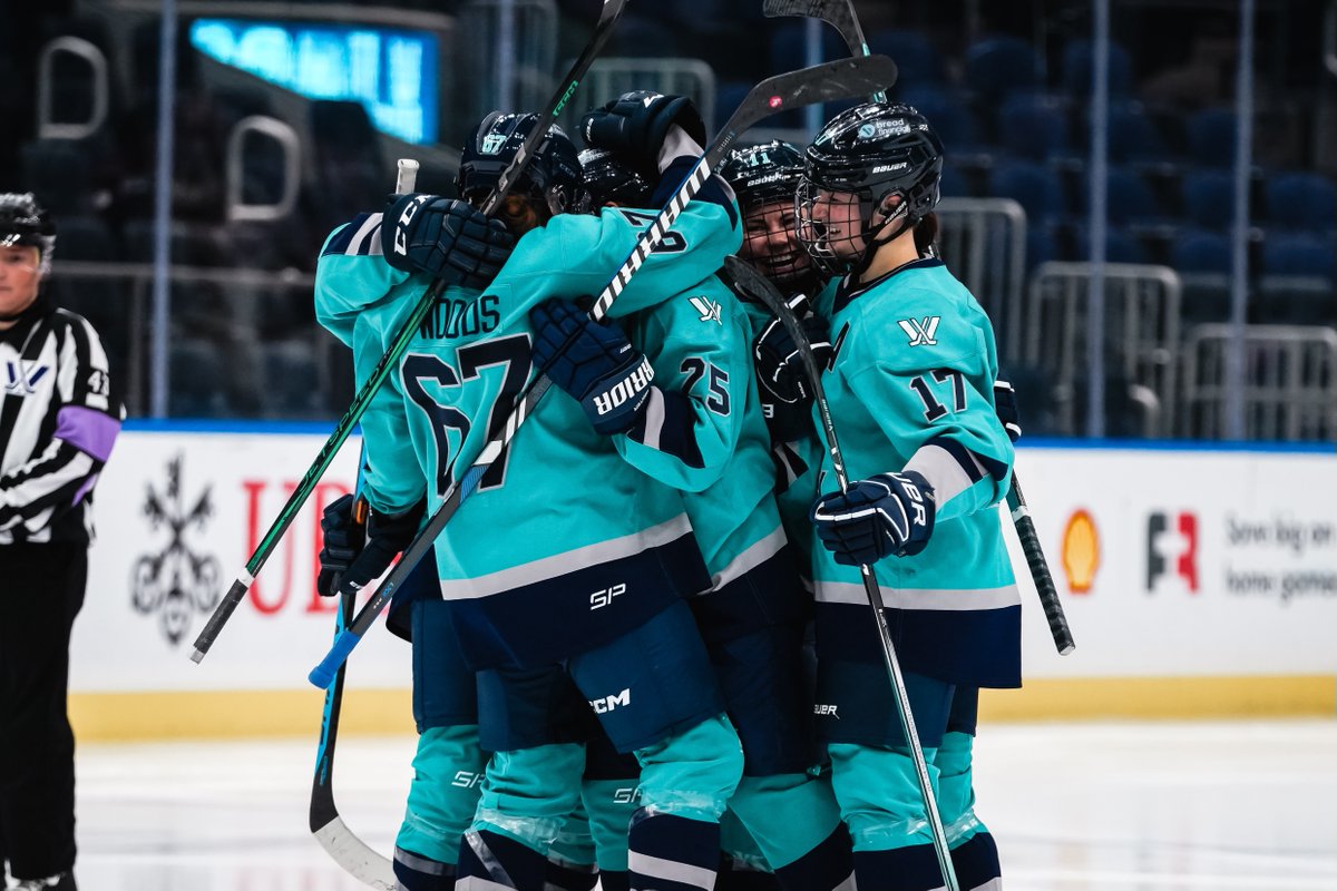 NYIslanders's tweet photo. Today we celebrate National Girls and Women in Sports Day! 

To those who continue to grow the game and pave the way for the dreamers, we thank you. https://t.co/GFhlCYTS9G