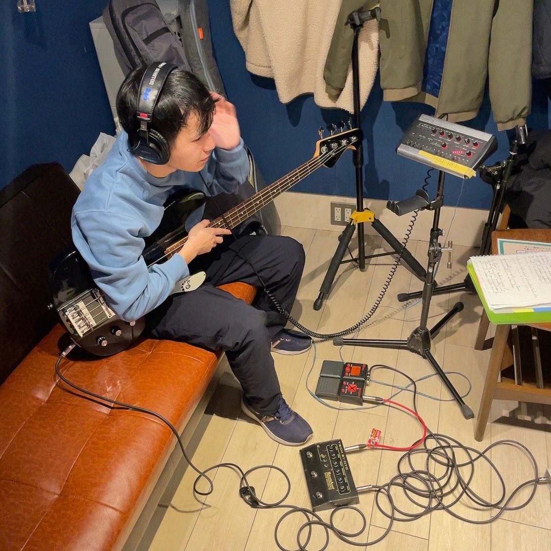 TheWelcome_info's tweet photo. 2024/02/06  レコーディングの様子 https://t.co/2UVeENwAG6