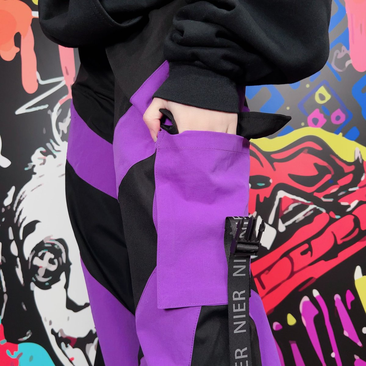 NieR_tokyo's tweet photo. 🎁本日〆切プレゼント企画🎁

4POCKET CYBER DESIGN PANTS

🎁3名様にプレゼント🎁

ユニセックスアイテムです🐰

◼応募方法
フォロー(@NieR_tokyo) &amp; RT
◼締切〆  本日24時

※鍵垢の方も対象内です。

是非ご参加ください🙇‍♂️🙇‍♀️ https://t.co/tPYiyKXHPV