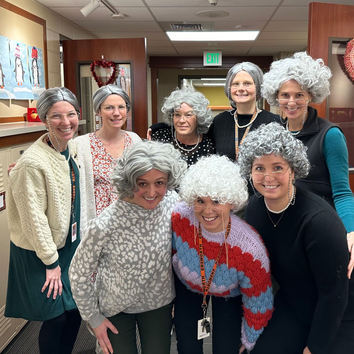 Ensworth's tweet photo. The 100th day is a major event! 💯 If you're acquainted with Ensworth kindergarteners, you understand how significant this day is. We enthusiastically commemorated this milestone yesterday with so much counting!
.
#ensworth #joyinlearning #100thdayofkindergarten #ensworthy https://t.co/tRn3jSnyw0