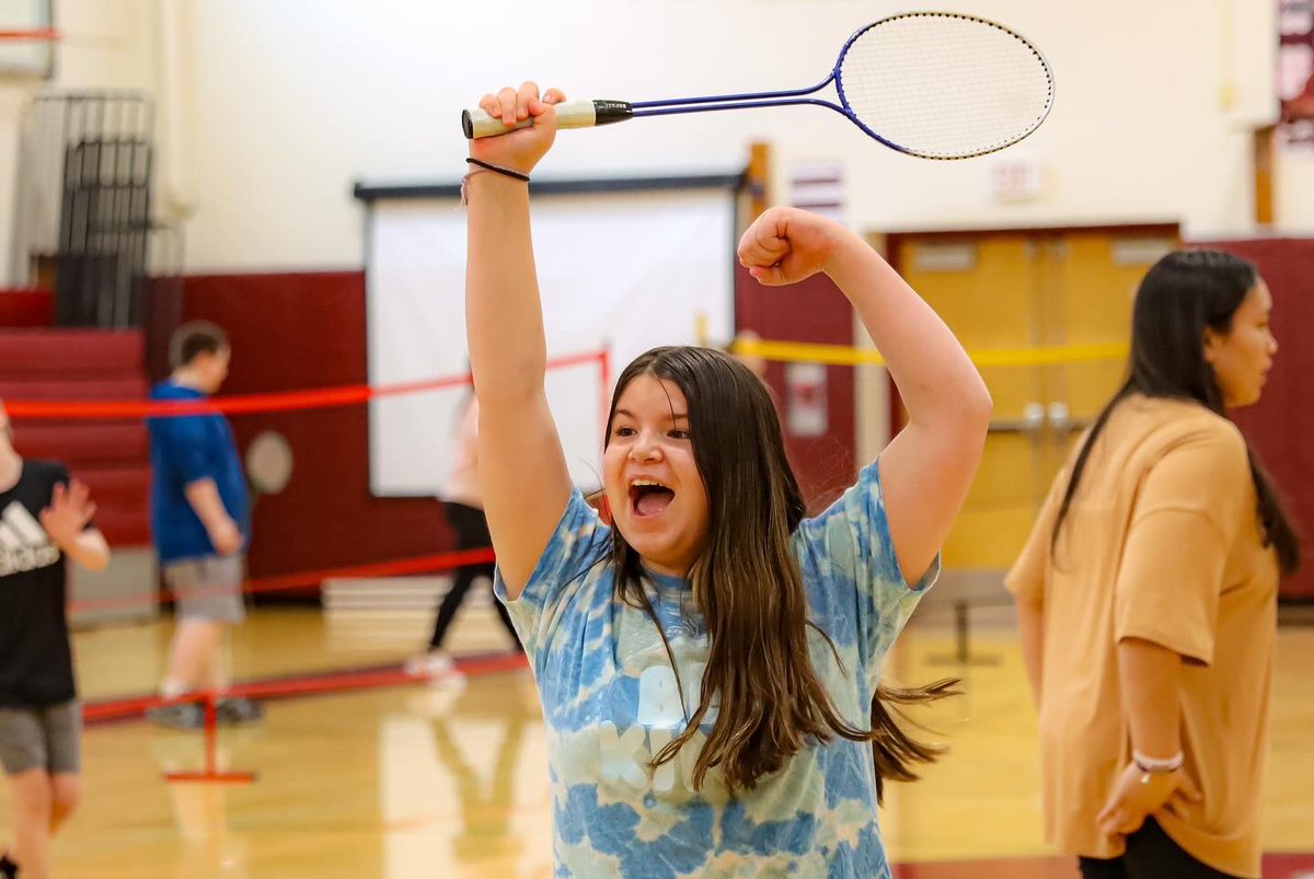 🏸💪
Mr. Walther’s middle school Physical Education classes were brining the energy and passion with intense games of badminton today! 

Our Raiders are really getting good at this great game and they enjoyed teaming up for some round robin game action! 

Way to go, Raiders!