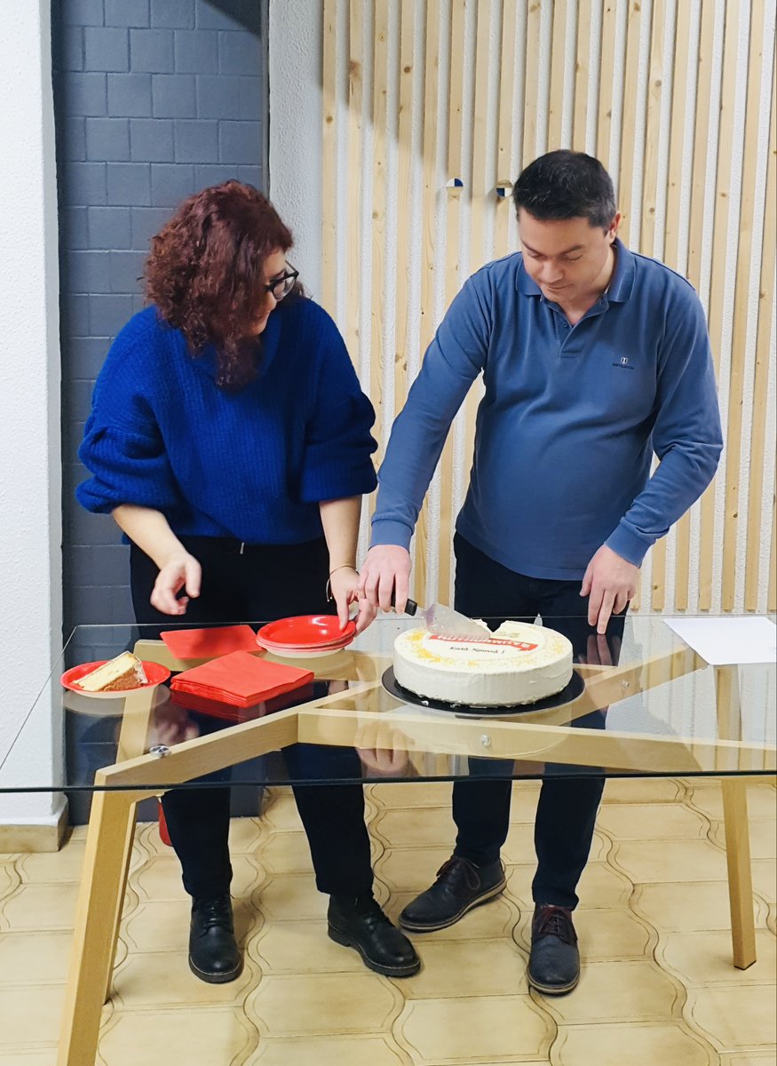 authorwave's tweet photo. 🎉Η ομάδα της #Authorwave, συγκεντρώθηκε στα στούντιο της εταιρείας μας για την ετήσια κοπή πίτας. 
Σας ευχαριστούμε για την παρουσία σας κι ευχόμαστε σε όλους τα καλύτερα για το 2024.
Καλές δουλειές!

#AW #postproduction #localization #newyear #kopipitas #AWteam https://t.co/pK7O6yMqbH