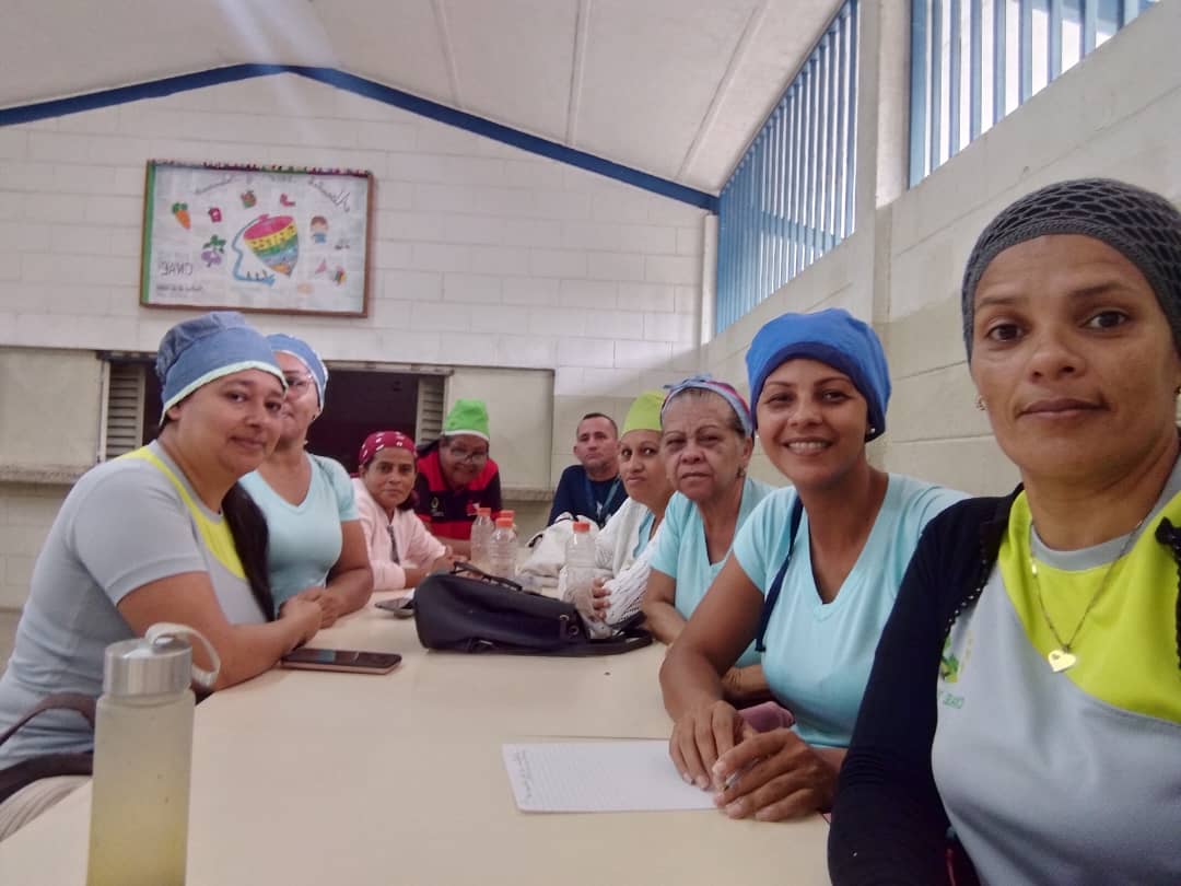 Con conciencia revolucionaria y amor por nuestro país, avanzamos en la socialización de las 7T, con miras hacia la transformación social y económica con calidad e  inclusión.

<a href="/NicolasMaduro/">Nicolás Maduro</a>
<a href="/cnaeoficial/">cnaeoficial</a>
#JuntosPorLaPaz