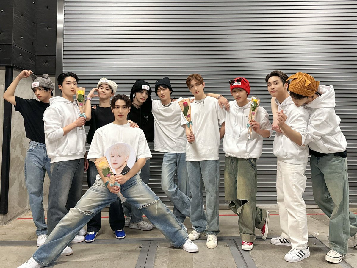 tag_JC1105's tweet photo. 友達いなくて現場ほぼぼっちです🥲
#theboyz好きな人と繋がりたい #THEBと繋がりたい #theboyz好きな人と猛烈に絡みたくて仕方ないのでtheboyz好きな人がRTしてくれたらフォローしますのでこれを見たtheboyz好きな人は是非RTして拡散してください https://t.co/wfzUg3nwIr