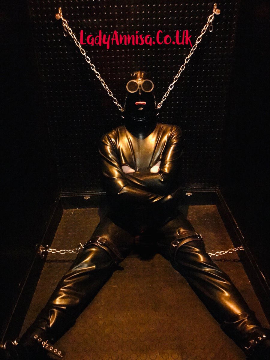 LadyAnnisa3's tweet photo. I have a cancellation next Monday 12th.

Get in touch if you'd like to amuse me on that day.

Next available appoint after that is April.

Ps Only open to those I've sessioned with before. https://t.co/hywURXe3qM