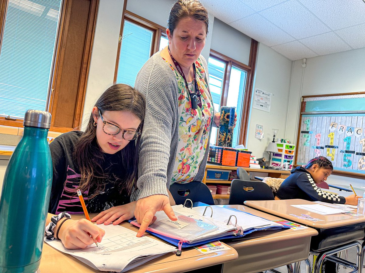 💪Math Mental Sweat!

Mrs. Harmon’s 5th graders are getting their daily mental math sweat in this morning. Students are super focused and hard at work while building their math skills. 

Way to go, Raiders!