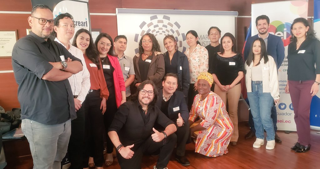 💡¡Hoy realizamos un Speed Mentoring! 

Aquí, participan 8 mentores aliados AEI en las áreas de: 
💲Finanzas
📊 Modelo de negocios
🛒 Acceso a mercados
 💯 Marketing y ventas 

Junto con 8 emprendedores de la incubadora de negocios de la <a href="/PUCEIbarra/">PuceSI</a>. 🙌