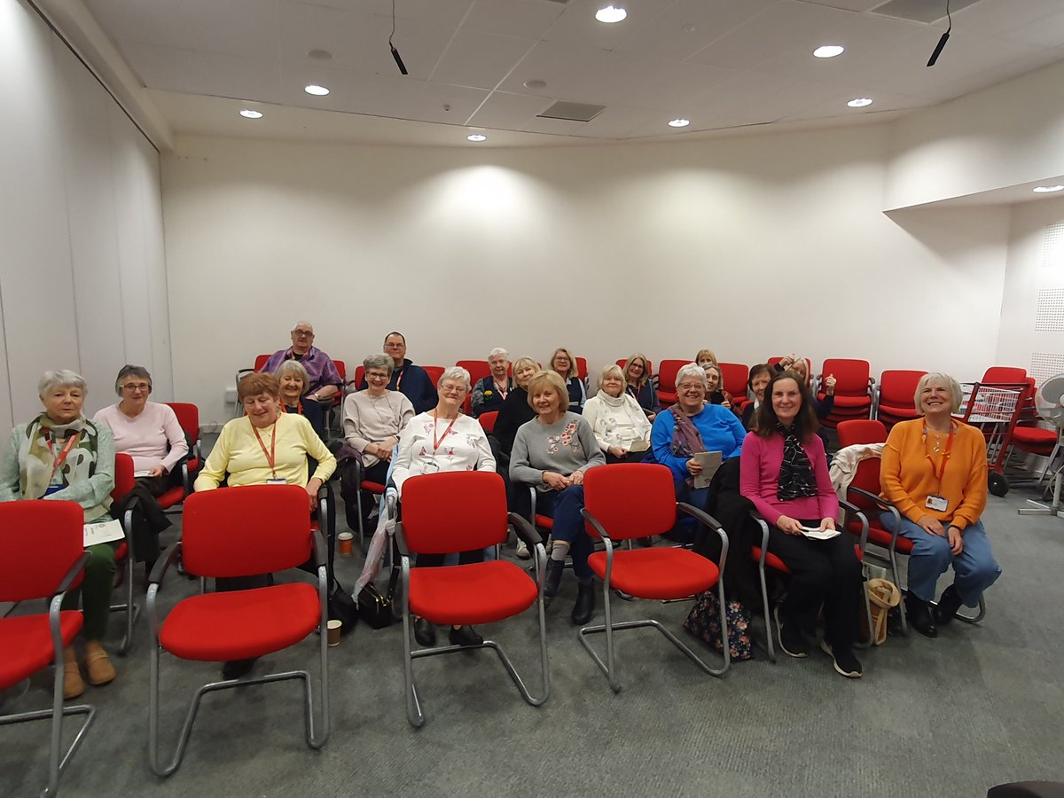 sfhinvolvement's tweet photo. Fantastic engagement from our café volunteers at their annual update training today. A very positive session and a chance for us to share gratitude for all their hard work 👏 @SFHFT @jothornley22 @JoyWils72609355 @EmmaMusgro57244 @PaulRobinsonNHS https://t.co/K2OHNS548K