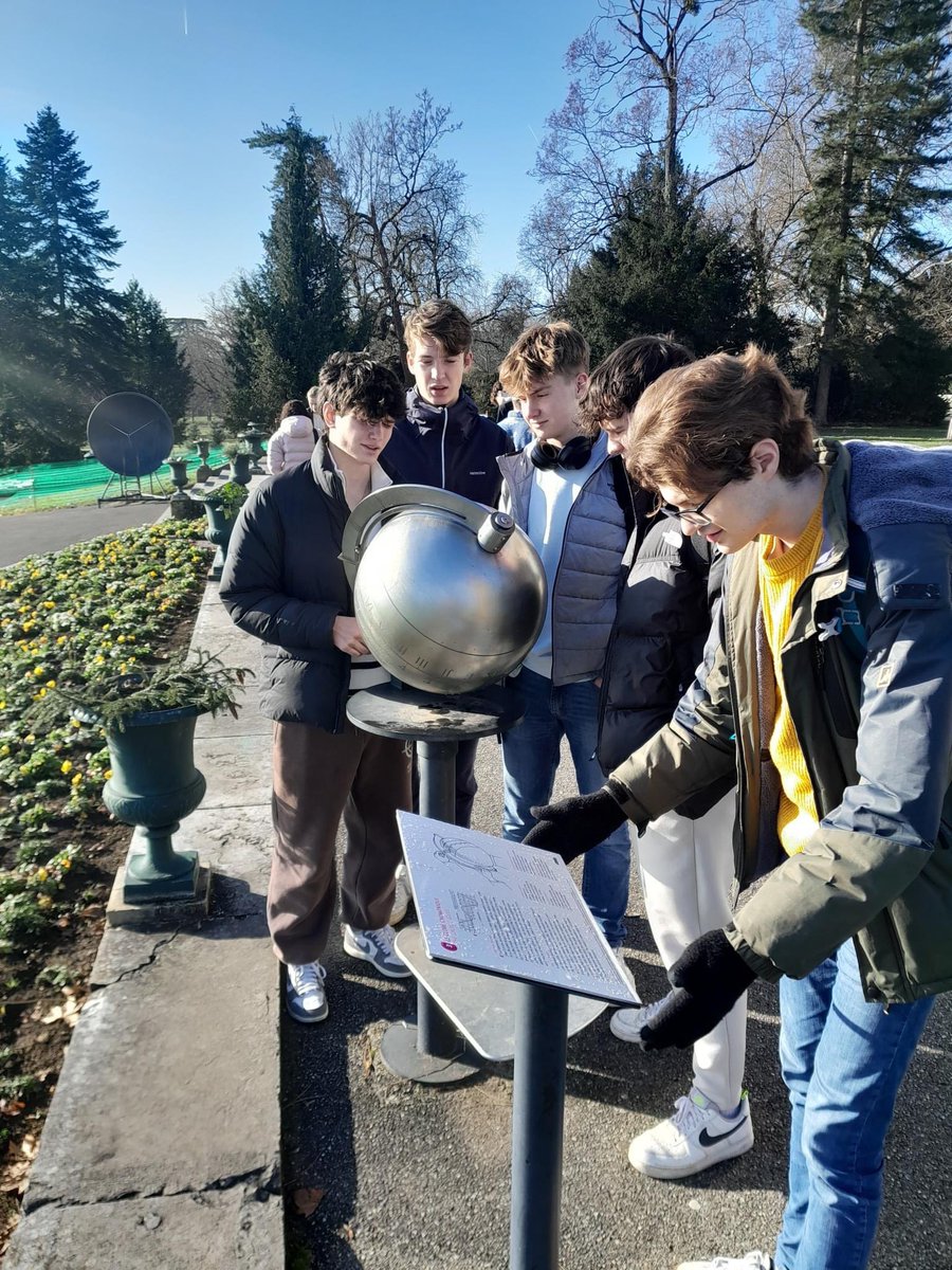 BromsSchool's tweet photo. Last Friday, twenty Sixth Form Physics students enjoyed their visit to the Centre for European Nuclear Research in Geneva.
#BromsPhysics #BromsScience #BromsTrips #SchoolTrip #BromsgroveSchool https://t.co/m1lLp5nktf
