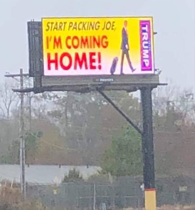 Is this billboard for me? https://t.co/nUfIp1ieWo