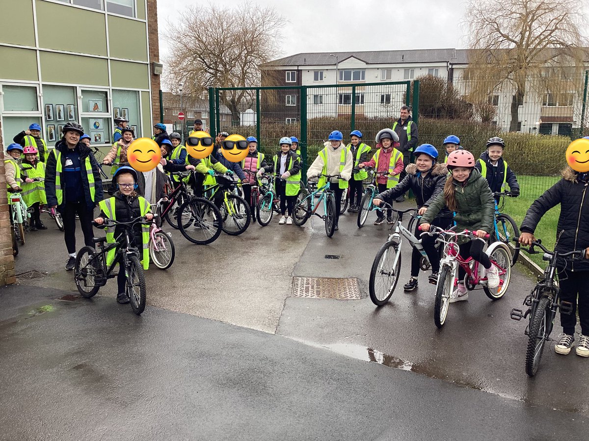 MrsFKausar's tweet image. Team Ruby have thoroughly enjoyed their 2 days of bikeability. Thank you @ActiveTameside. We’re proud to say that EVERY member of Team Ruby achieved their certificates. @TeamManorGreen #7mustsofFocusTrust