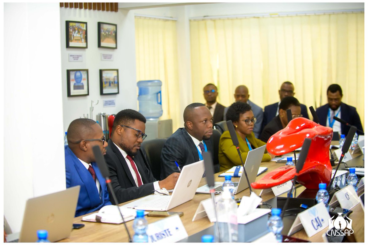Cnssap_RDC's tweet photo. CNSSAP ISO 9001 : Lundi 05 févr. 2024, réunion de lancement de l'audit qualité de surveillance présidée par le DG @JuniorMata. Durant toute la semaine, l'audit sera assuré par M. Eugène Essan KOMOE, Représentant de l'organisme certificateur @AFNOR. https://t.co/bV6YSIyKCL