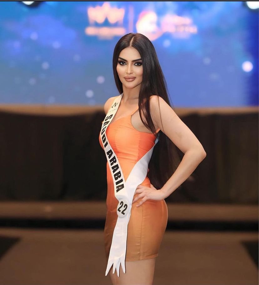 wareefET's tweet image. ابرز اللقطات لمشاركة #رومي_القحطاني بآخر مسابقة جمال.
ومعروف حرص رومي على المشاركه رغبه منها على التواجد باسم السعوديه 💕🇸🇦