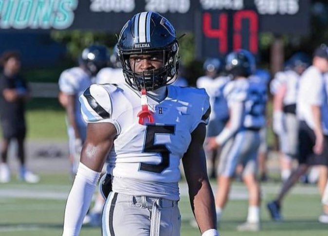 eliray_20's tweet image. I’m not signing on signing day,my recruitment is still 100% open,dm is open
Senior season:
57 tackles
13 pass break ups
2 forced fumbles
2 tackles for loss
Versatile db
4.4 speed
Physical 
Great awareness 
5’10 185
Finding a place to call home 
(205)895-2223 my number