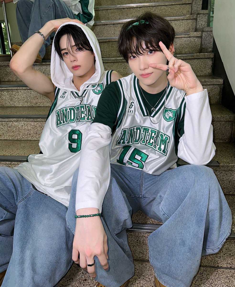 My bro YUMAも20歳か… 2人で色んなところいったね😙似ている部分が多