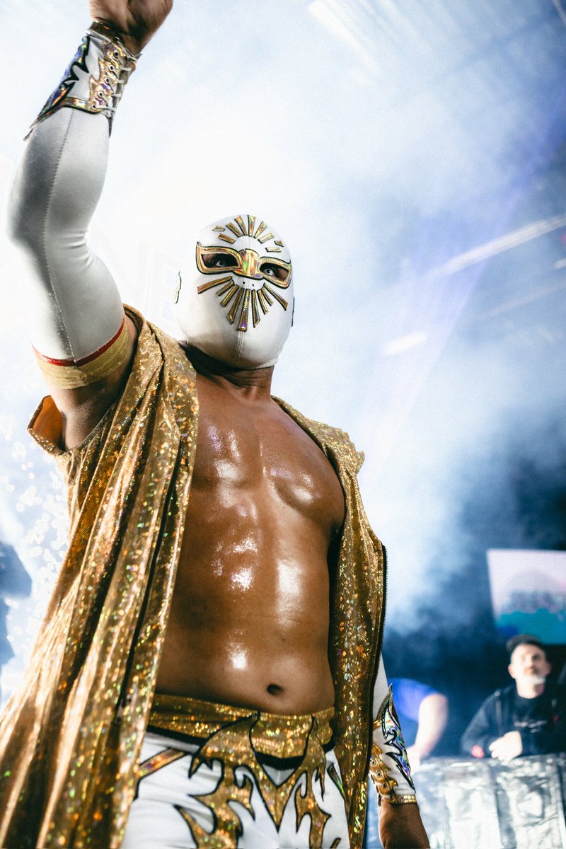 IamDannyDarko's tweet photo. Β‘LEYENDA!
@MLW
#SUPERFIGHT #SUPERFIGHT4 https://t.co/AzB6LDbwBF