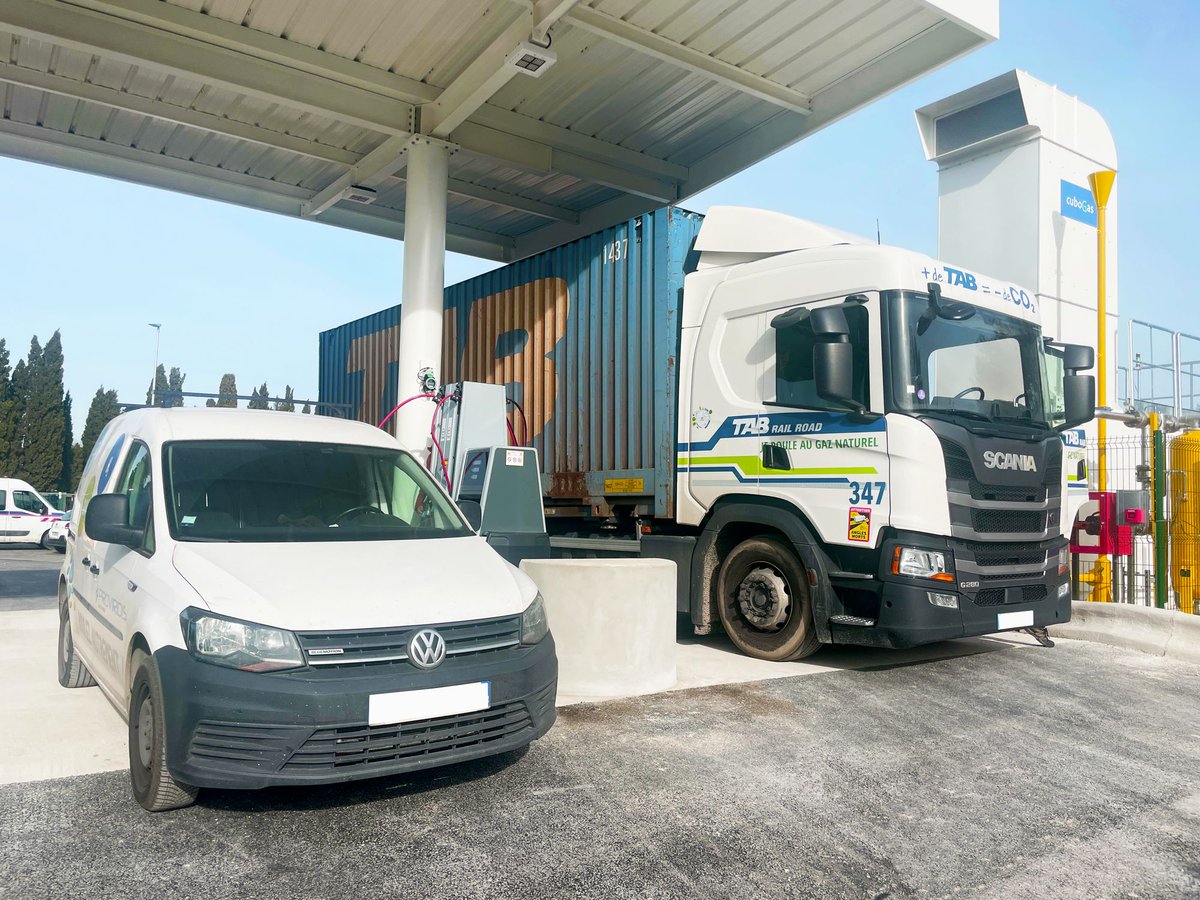 Les premiers essais de pleins de BioGNC sur notre <a href="/VgasStations/">Vgas</a> de Clésud (Miramas) ont été un succès retentissant ! 
Jeudi dernier, notre station a franchi une étape cruciale en avitaillant une dizaine de camions à l'occasion d'une journée de tests.