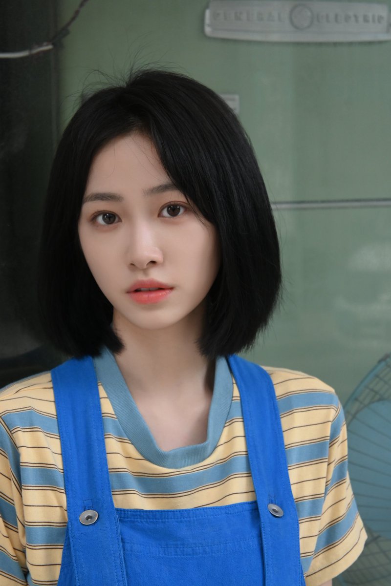 dramapotatoe's tweet photo. #YangXizi shares old snaps from filming of #MomentsofYouth

More - https://t.co/xZnNwPqjya https://t.co/mEbpwqF2lj
