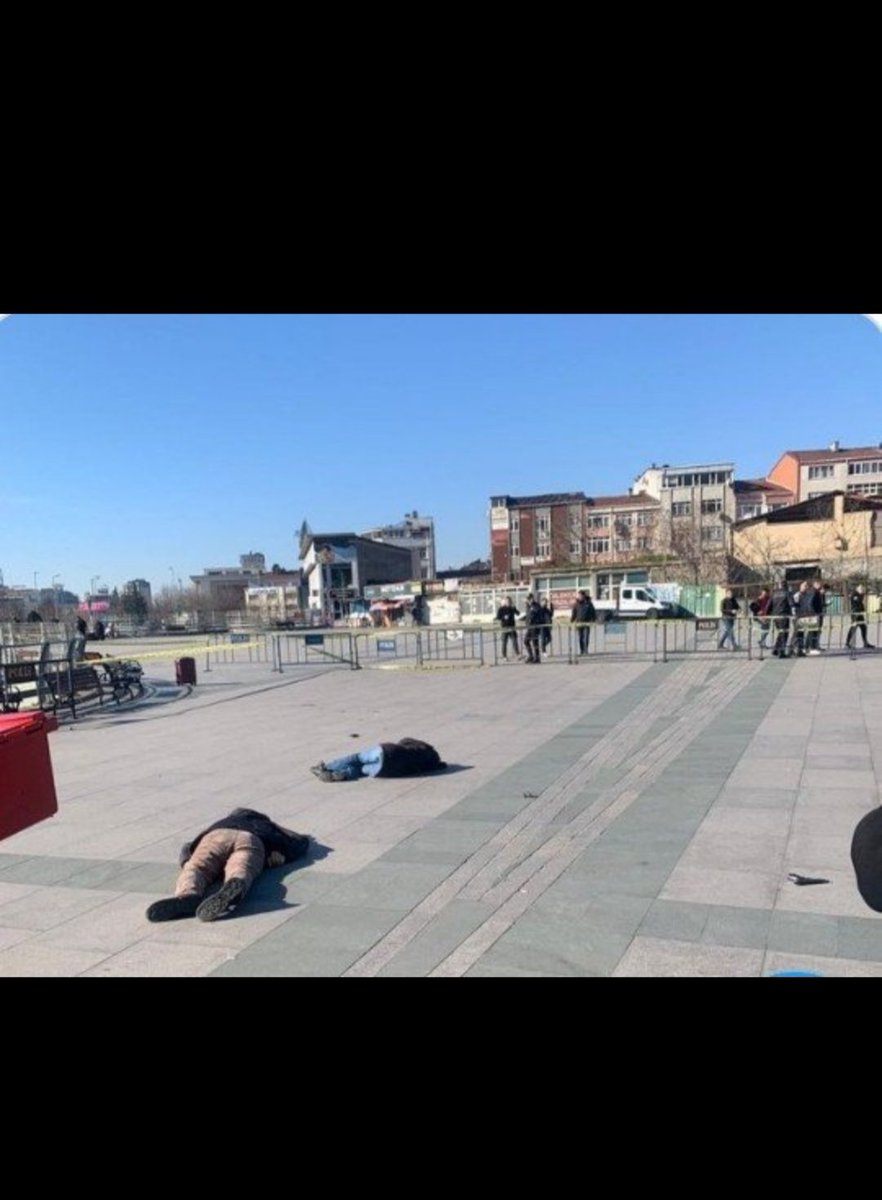 erhuntogram's tweet image. Polis ne iş yapıyor diyenler, sürekli polis  maaşları diğer meslek dallarıyla kıyas yapanlar fotoğrafa iyi baksın!!