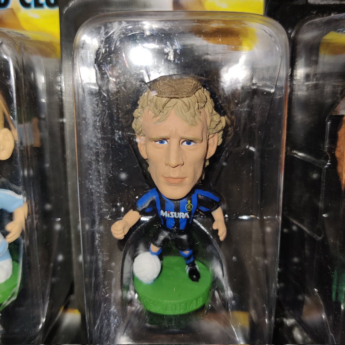 Corinthian Red tweet media