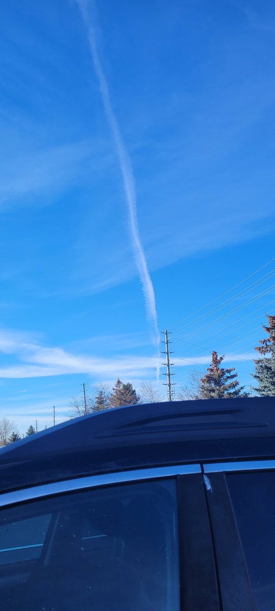 Catgirl_XO's tweet image. Did we get to much sun today? @fordnation @JustinTrudeau 
#Chemtrails #sunblocking  
I wonder exactly what damage this is doing to the planet, animals and humans