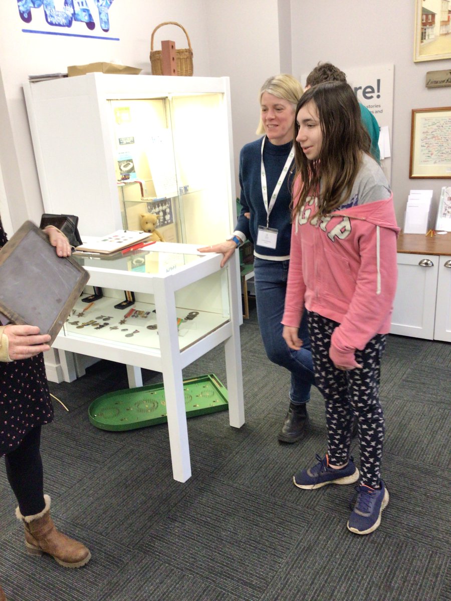 We were delighted to visit Chesham Museum today and immerse ourselves in the history of our local community. It was a wonderful hands on experience! Thank you for a lovely afternoon:)
@CheshamCouncil @cheshamtown @CheshamMuseum