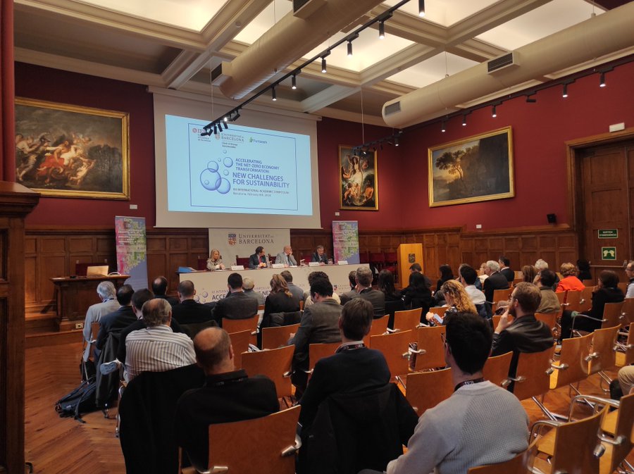 FundacioIEB's tweet photo. @Energy_UB_IEB @UniBarcelona Thank you to all the participants and attendees for making the XII International Academic Symposium so enriching. 

Looking forward to seeing you next year for more learning and insights exchange! 

#EnergyTransition https://t.co/4rioGxxnNM