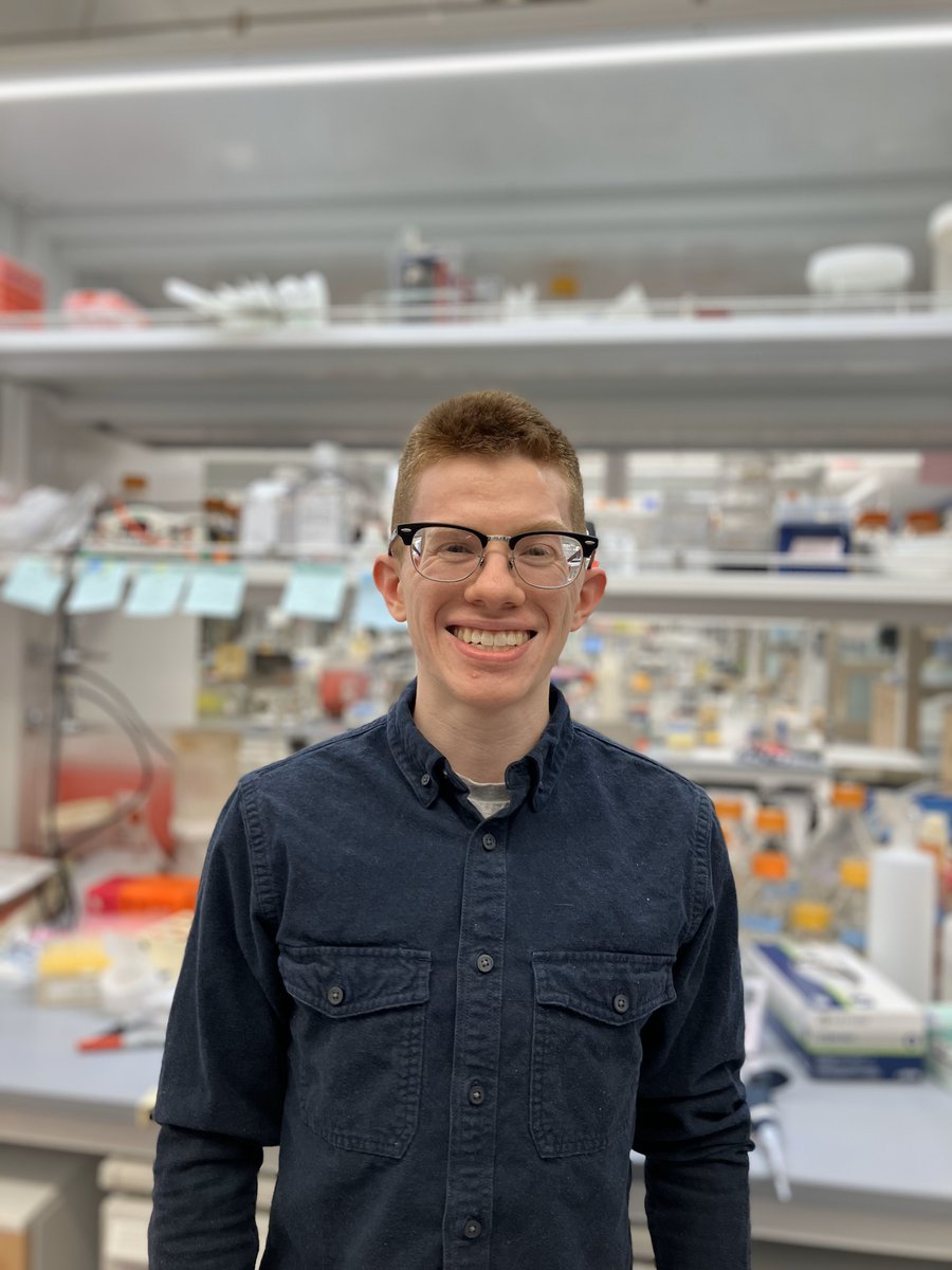 This week’s #TraineeTuesday ⭐️ is Chase Amos, a @Yale_INP graduate student mentored by @PietroDeCamilli! He recently published two papers 🥳 Let’s dive into his research journey! [1/5]