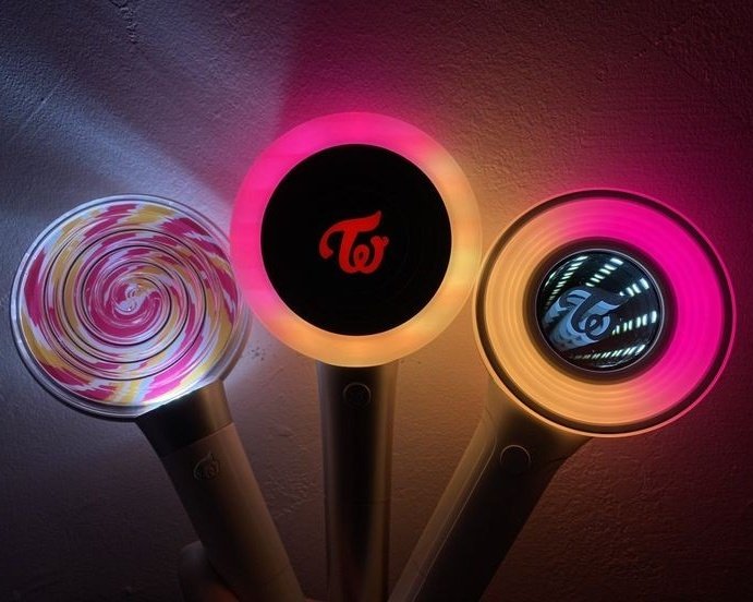 ASH♬•*☆ tweet media