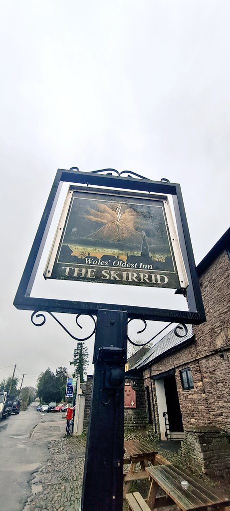 CTywydd's tweet photo. Fabulous walk up to the Sugar loaf today #Abergavenny with Graham Loveluck-Edwards and Jasper. Lots of fresh air but couldn't see a bloody thing!๐๐คชโ๏ธ Great pub lunch afterwards in Wales' oldest and most haunted pub #skirridarms #Tuesdaywalk #MentalHealthMatters #steamyglasses https://t.co/KA3vbeVnc0