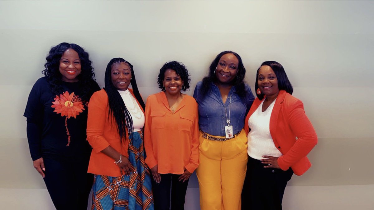 🧡Join The HISD Counseling Department in solidarity as we wear orange to raise awareness for Teen Dating Violence Prevention Month! We stand united against abuse and support healthy relationships for all our students. #Orange4Love #TeenDVAM @TeamHISD @HoustonISD