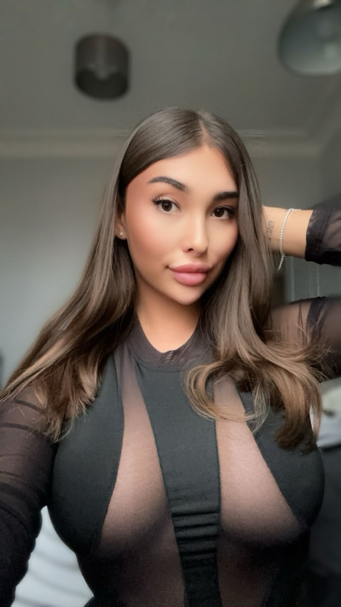 RT + LIKE = SURPRISE EN PRIVÉE 🔞🍒

linktr.ee/naomi.mgn

Rejoins moi sur Snapchat : 
naaomimgn 👻