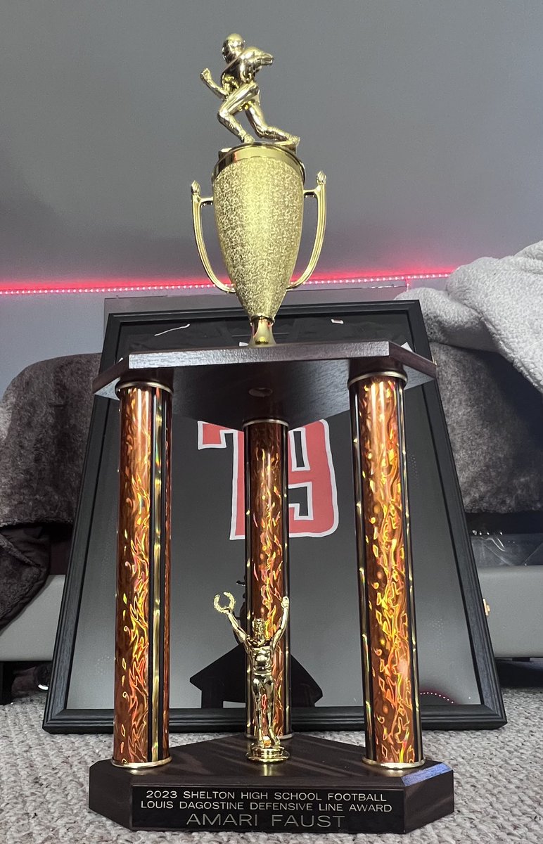 AmariFaust94's tweet photo. As Football comes to an end with the Shelton Gaels had an amazing afternoon on Sunday to celebrate our accomplishments with Family, Friends, our Coaches and my Brothers. Thank you @Michael74413917 Forever Gaels. https://t.co/Vzm9BXncyl