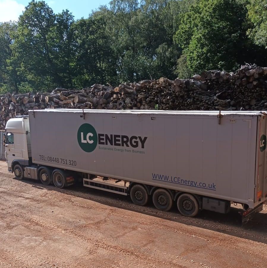 At LC Energy, we understand the importance of tailored solutions. Our approachable operations team is dedicated to providing personalised advice, guiding you to select the ideal vehicles for your specific sites and storage facilities. 

LCEnergy.co.uk/wood-chip/

#Biomass