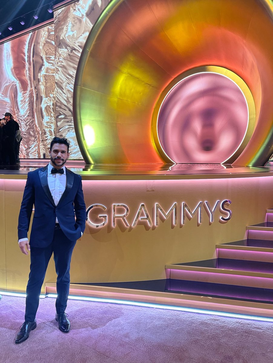 WillieGomez's tweet image. Epic night ❤️‍🔥 #TheGrammys #GRAMMYs