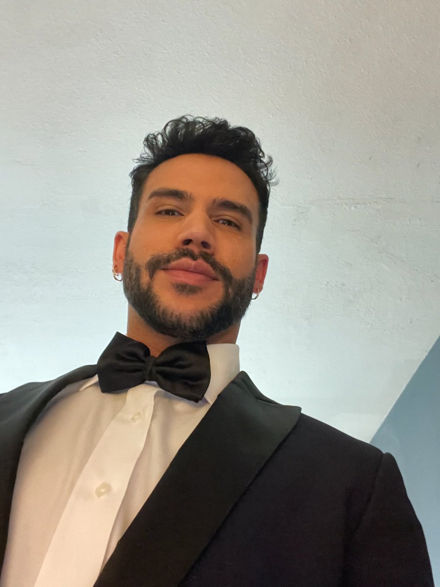 WillieGomez's tweet image. Epic night ❤️‍🔥 #TheGrammys #GRAMMYs